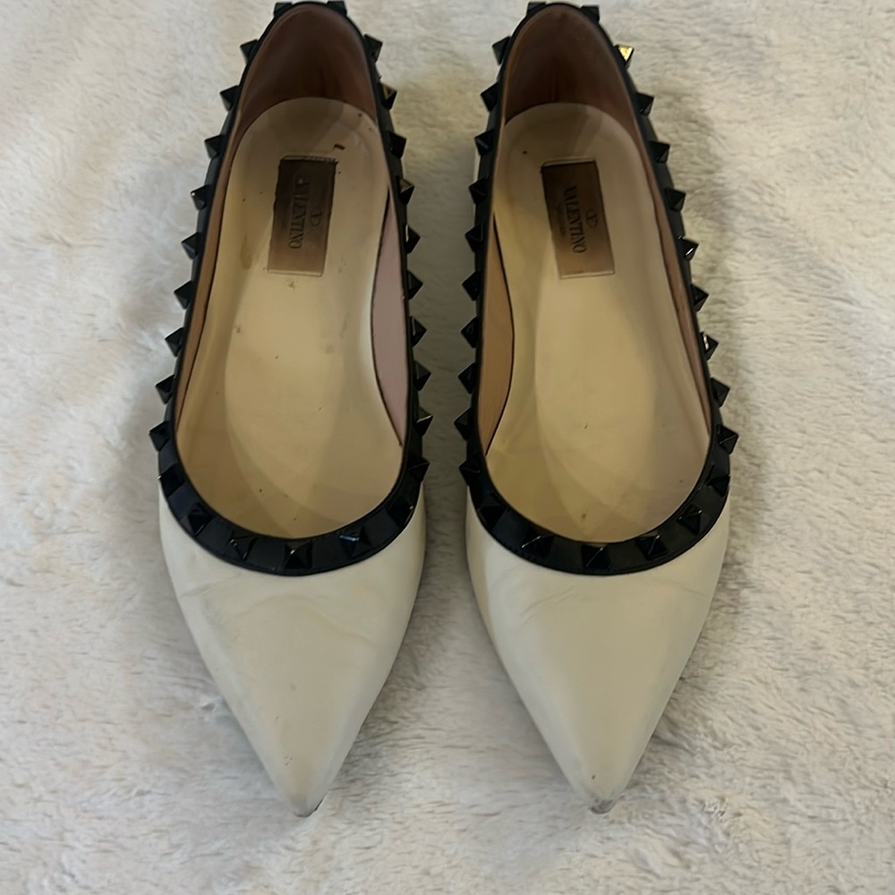 Valentino Flats